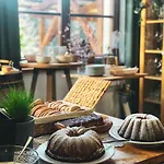 Bed & Breakfast Zagroda Na Pacanach 3*