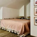 Zagroda Na Pacanach Bed and Breakfast Iwkowa