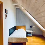 Zagroda Na Pacanach Bed & Breakfast