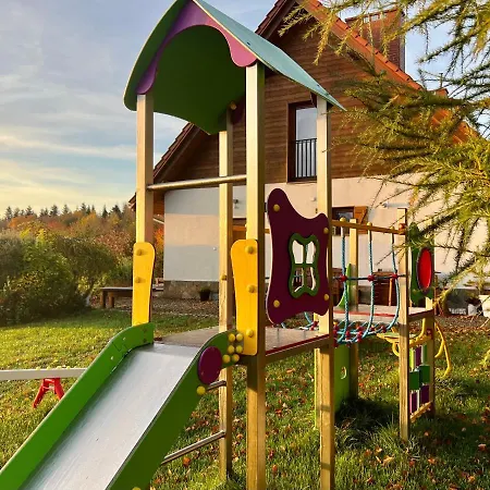 Zagroda Na Pacanach Bed and Breakfast