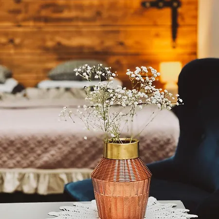 Bed & Breakfast Zagroda Na Pacanach 3*